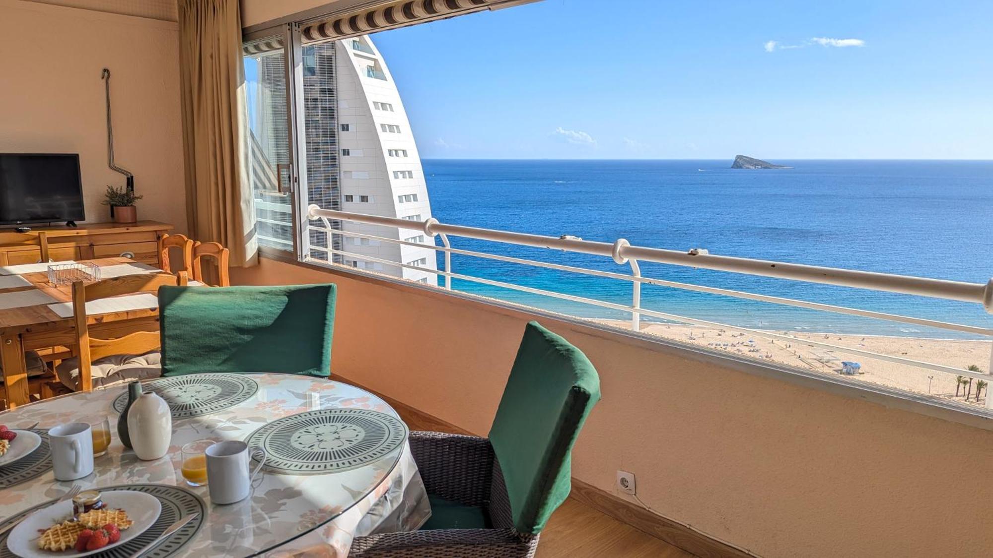 Coblanca Blue Sky Apartment Бенидорм Экстерьер фото